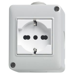 Plana-Contenitore Ip40 2M+Presa Univers VIMAR 14802.U