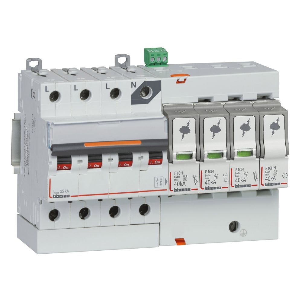 Spd Con Interruttore Magnetotermico T2 40Ka 3P+N BTICINO F10HZC4