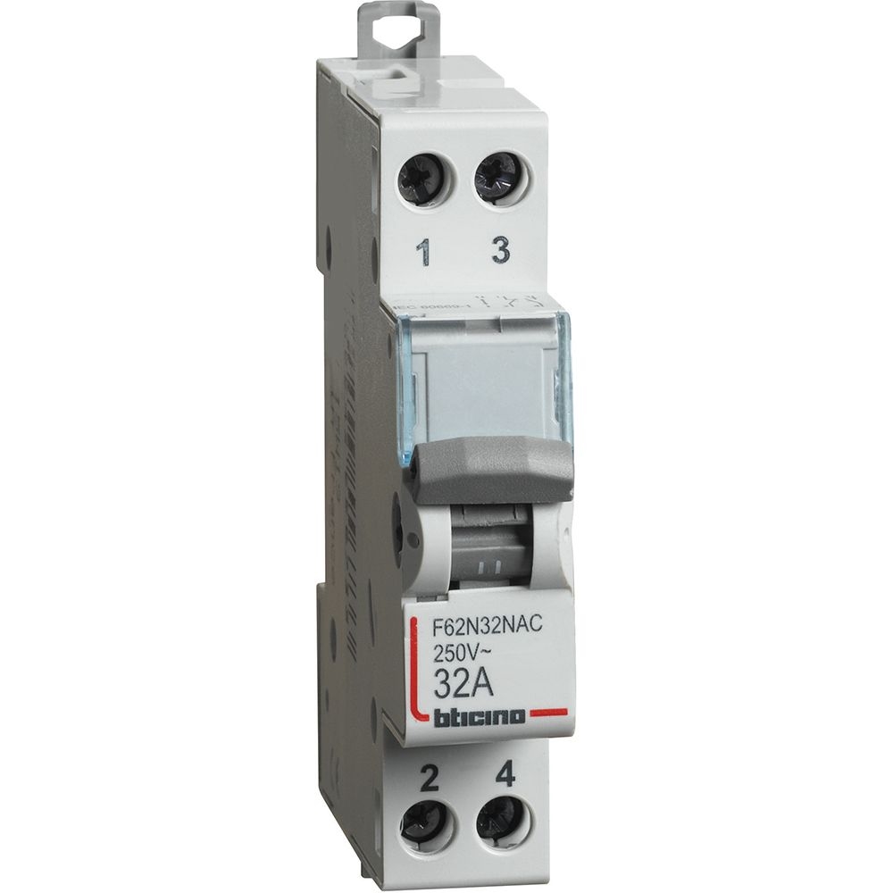 Commutatore 1No+1Nc - 32A - 230/400V - 2 Moduli Din BTICINO F62N32NAC