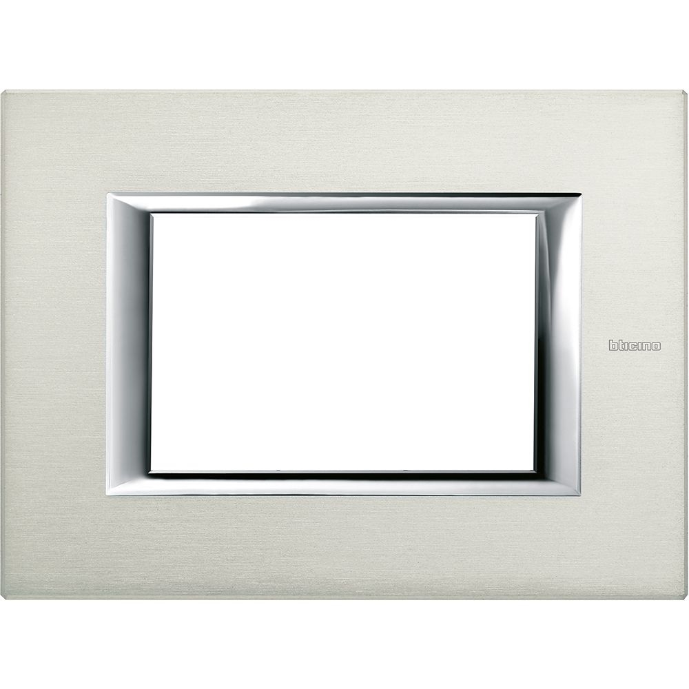 Placca Rettangolare Axolute 3 Moduli BTICINO HA4803XC