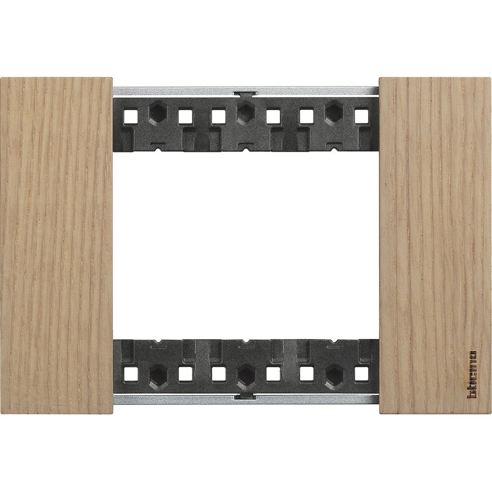 Placca Living Now 3 Moduli BTICINO KA4803LM