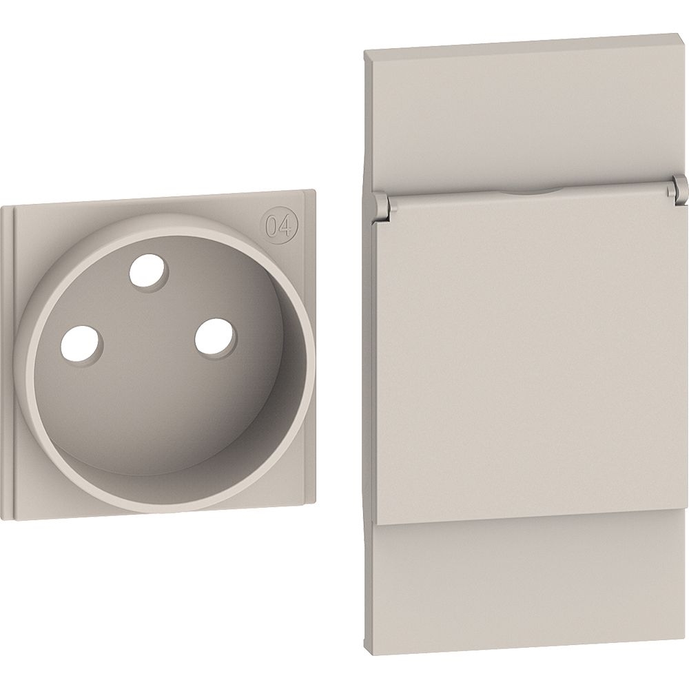 Cover Con Sportello + Top, Per Prese Franco/Belga BTICINO KM55P