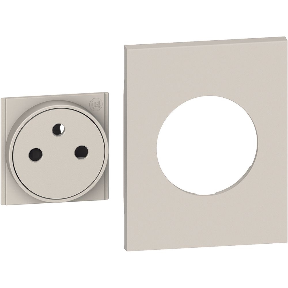 Cover + Top Per Presa Standard Franco/Belga BTICINO KM55M3F